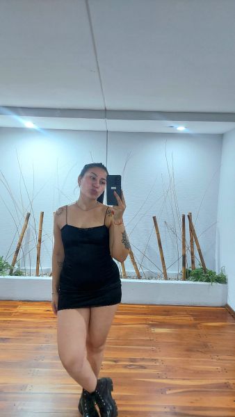 Hola amor!
Me llamo Belén soy masajista profesional. Te ofrezco algo distinto, te espero en mi departamento para realizarte masajes sensitivos, sensuales, relajantes y descontracturantes con final feliz y con todas las fantasías que te puedas imaginar. 
También cuento con servicio de ducha 🚿 Ambiente Climatizado.
 Estoy de Lunes a Sábados de 10:30hs.


